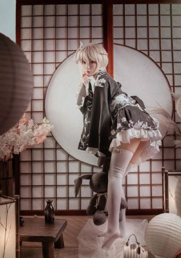 《年轻的老师》在线观看完整版_4K神马影院手机在线